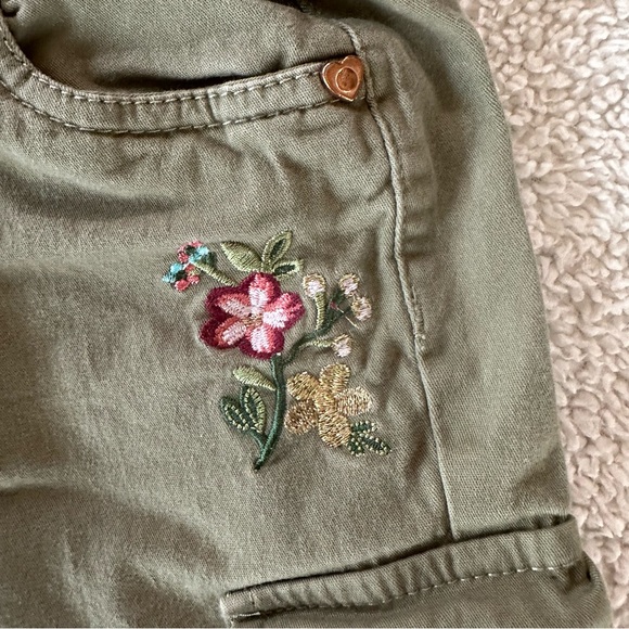 Girls Nanette Lepore Jeans - Picture 5 of 11